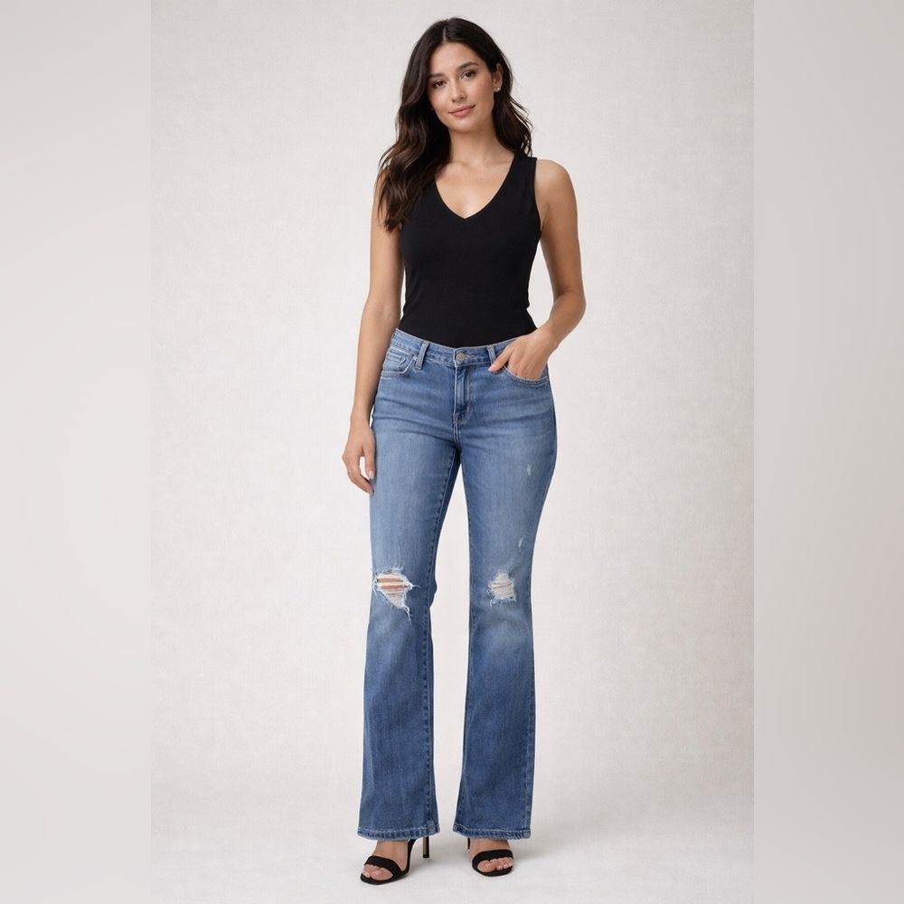 👖 Lucky Brand Sweet Mid Rise Bootcut Distressed Jeans – Size 12/31R
